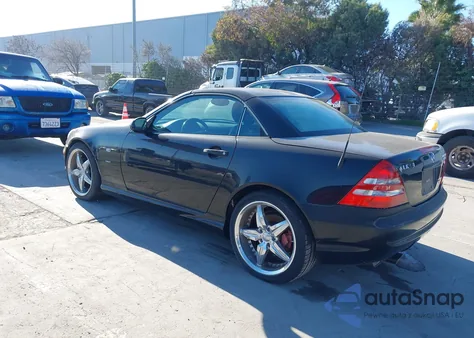 1999 Mercedes-Benz Slk-Class z USA, uszkodzony, nr VIN WDBKK47EXXF090607